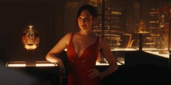 Gal Gadot and The Bishop-in-Red-Notice
