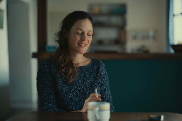 Stringimi forte: recensione del dramma familiare alla francese
