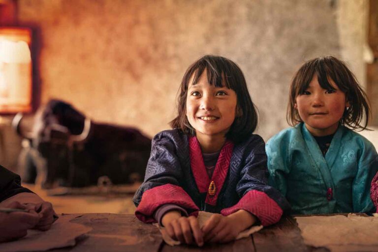 Lunana: il villaggio alla fine del mondo, dal 31 marzo al cinema con Officine UBU