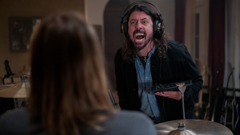 Studio 666: la horror comedy da una storia di Dave Grohl arriva al cinema