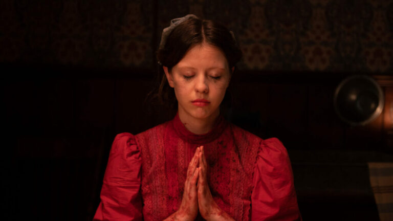Pearl: il trailer del film di Ti West, prequel di X, con Mia Goth