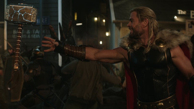 thor love and thunder mijolnir