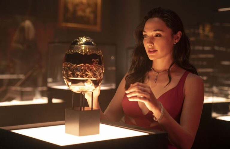 Uova di Cleopatra: la storia vera dietro al film Red Notice?