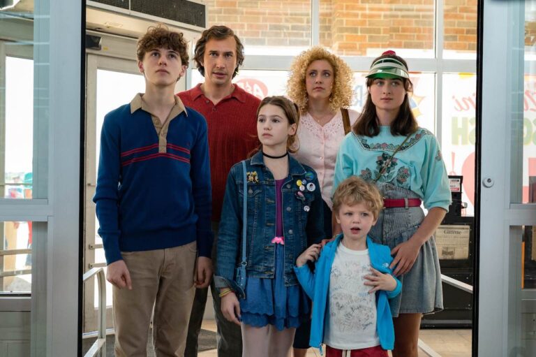 Rumore bianco (White Noise): recensione del film di Noah Baumbach