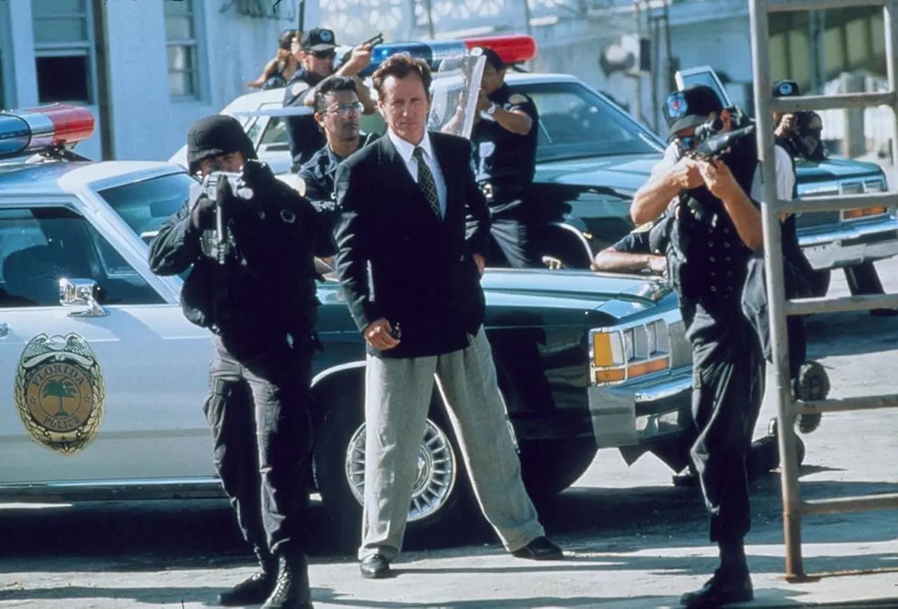 James Woods in Lo specialista