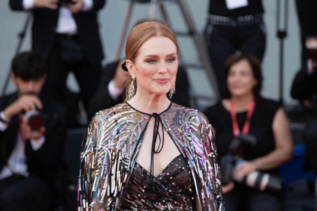 Julianne Moore 2022