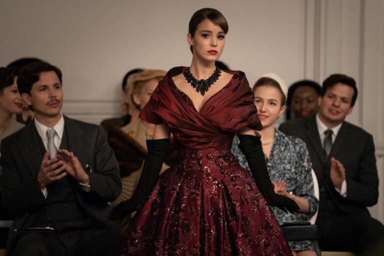 La signora Harris va a Parigi: trailer del nuovo film La signora Harris va a Parigi: trailer del nuovo film