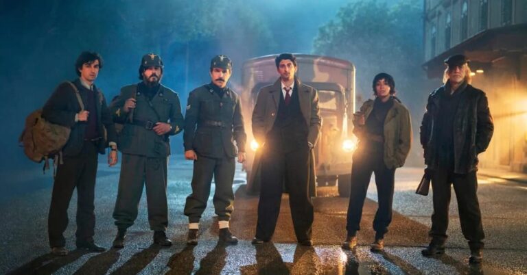 Rapiniamo il Duce: trailer ufficiale del film Netflix con Pietro Castellitto Rapiniamo il Duce: trailer ufficiale del film Netflix con Pietro Castellitto