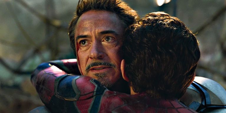 Tony Stark Peter Parker in Avengers Endgame