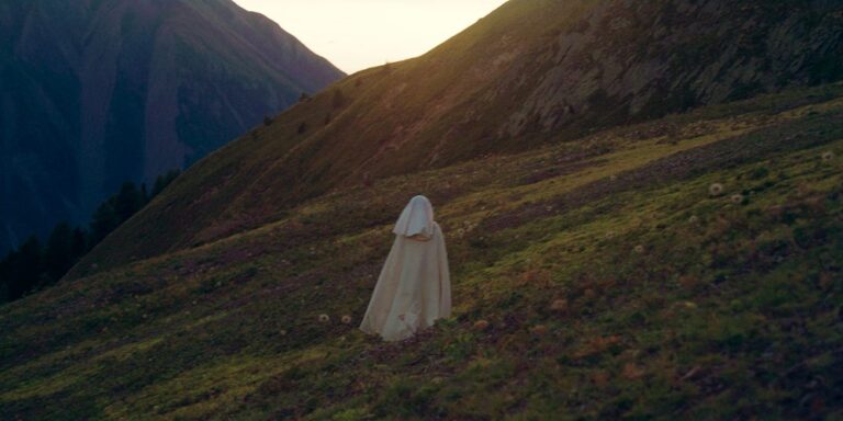 Foudre, recensione del film di Carmen Jaquier
