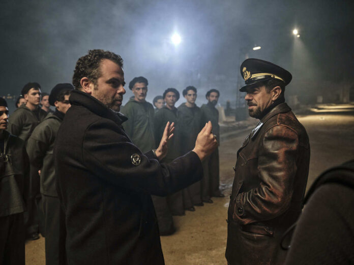 Comandante Edoardo De Angelis e Pierfrancesco Favino - Foto di Enrico De Luigi