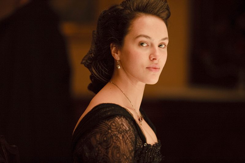 Jessica-Brown-Findlay-Instagram