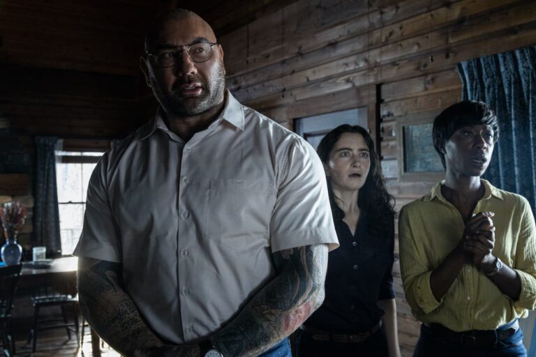 Bussano alla Porta: secondo trailer per il nuovo horror di M. Night Shyamalan Bussano alla Porta: secondo trailer per il nuovo horror di M. Night Shyamalan