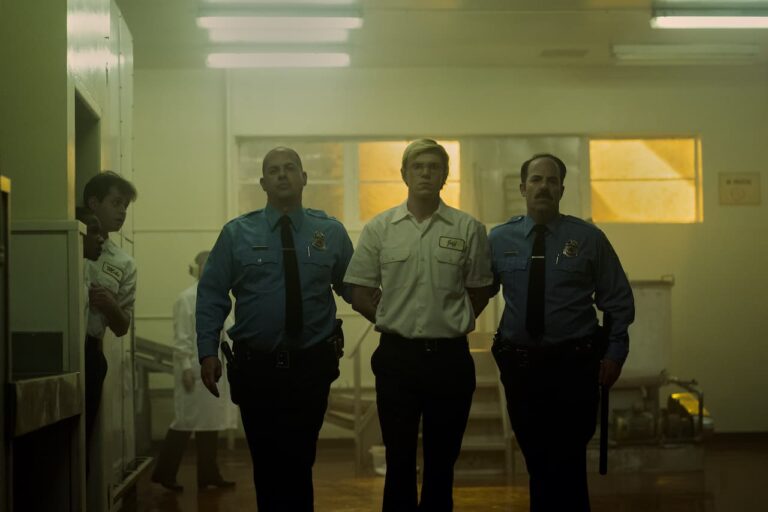 DAHMER – Mostro: La storia di Jeffrey Dahmer, recensione della serie Netflix