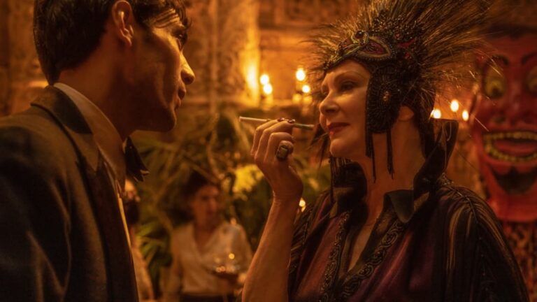 Babylon: una scena tagliata con Jean Smart