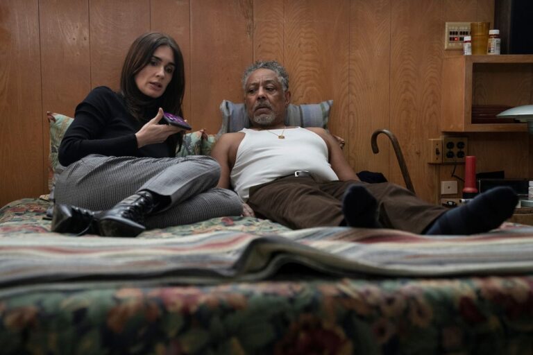 Caleidoscopio: recensione della serie con Giancarlo Esposito