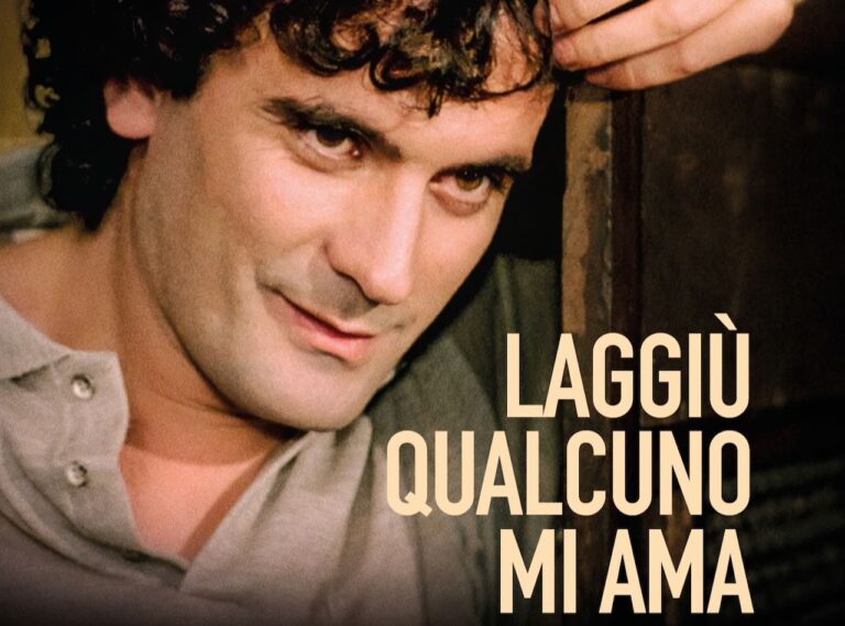 Laggiù qualcuno mi ama, trailer e poster del docu-film di Mario Martone omaggio a Massimo Troisi