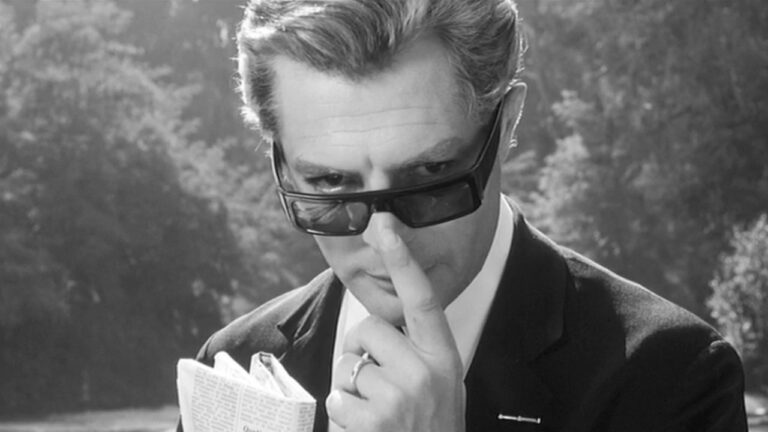 Otto e mezzo: sessant’anni fa usciva l’autobiografia più intima di Federico Fellini