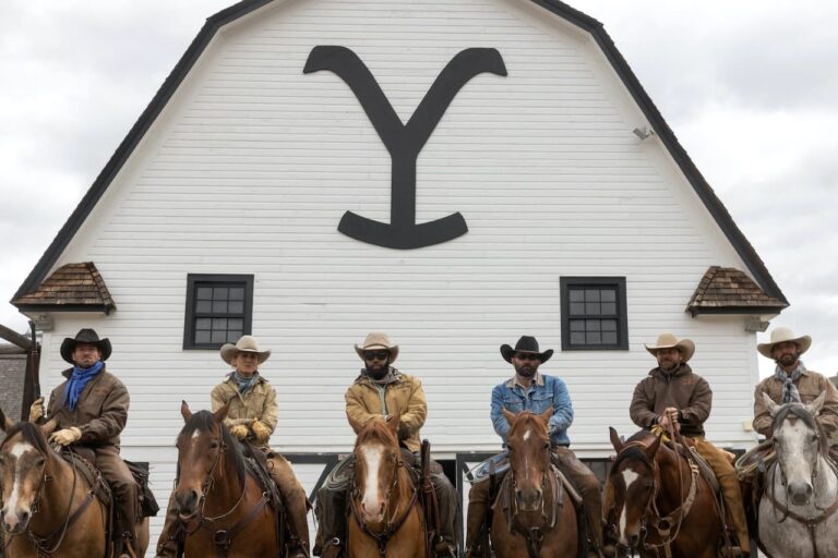 Yellowstone: un nuovo spin-off sarebbe in fase di sviluppo, mentre lo show di Beth e Rip viene aggiornato sulle riprese