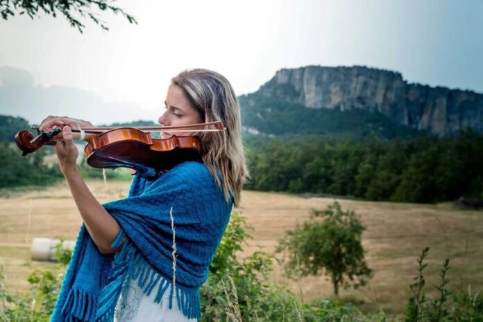 Evelyne-tra-le-nuvole-eleonora-giovanardi