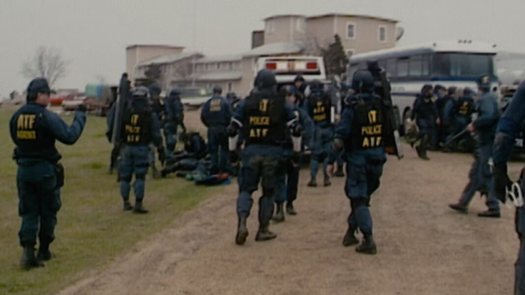 L'assedio di Waco FBI