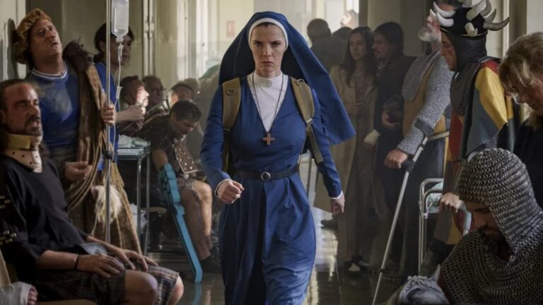 Mrs. Davis: trailer della nuova serie tv con Betty Gilpin