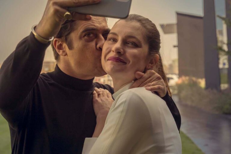 Quasi Orfano con Riccardo Scamarcio arriva su SKY