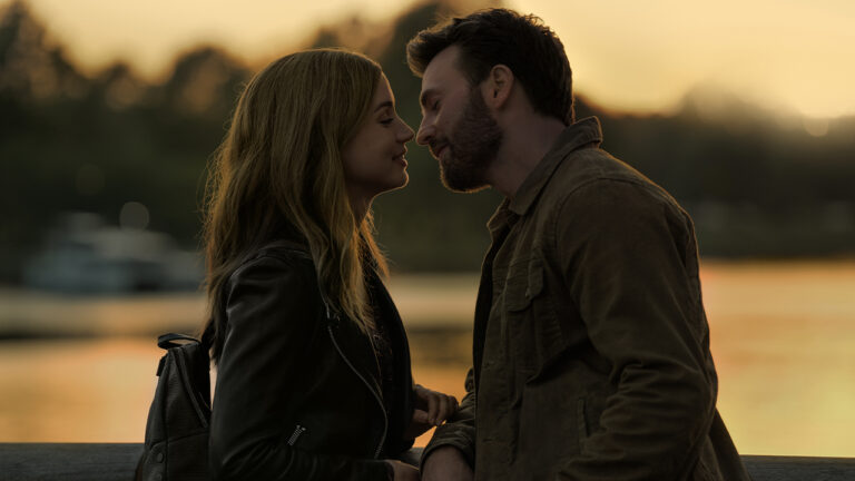 Ghosted: recensione del film con Chris Evans e Ana de Armas