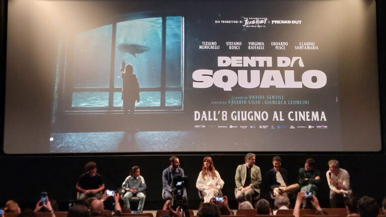 Denti da squalo: la conferenza stampa del film con Virginia Raffaele e Claudio Santamaria