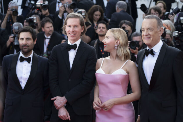Jason Schwartzman, Wes Anderson, Scarlett Johansson e Tom Hanks
