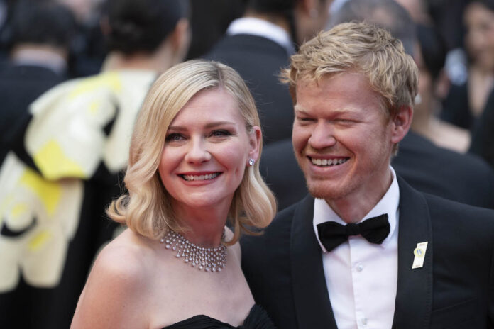 Jesse Plemons e Kirsten Dunst