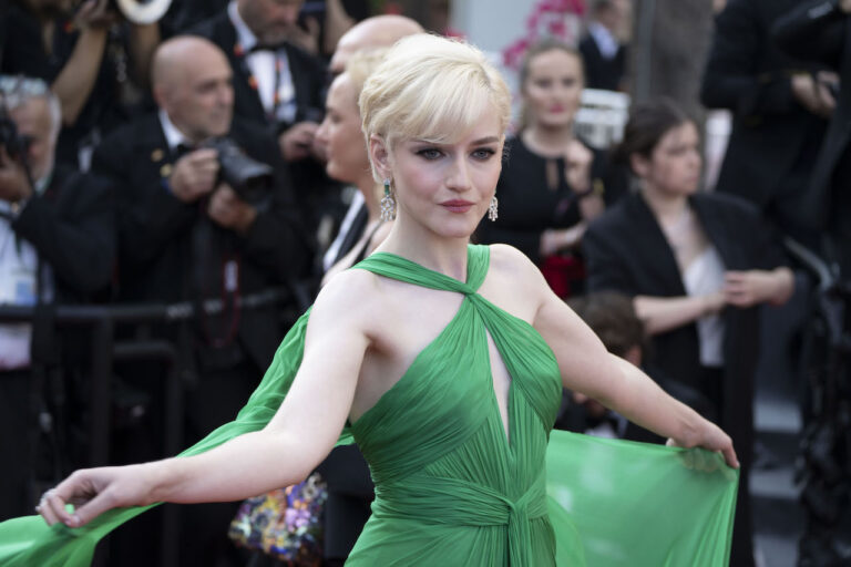 The Fantastic Four: First Steps, Julia Garner anticipa una chiave di lettura “davvero splendente” per il suo personaggio