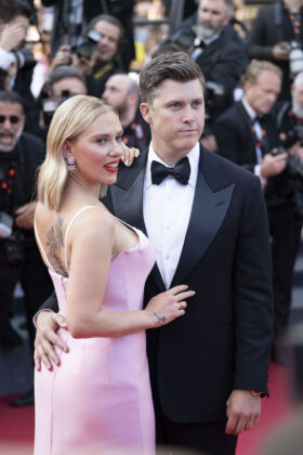 Scarlett Johansson e Colin Jost