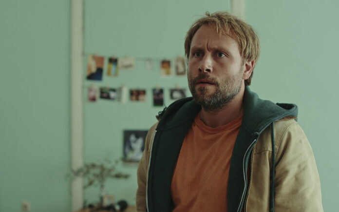 Il cane che dorme film recensione