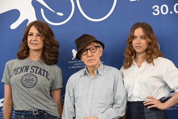 COUP DE CHANCE Valerie Lemercier Woody Allen e Lou de La ge