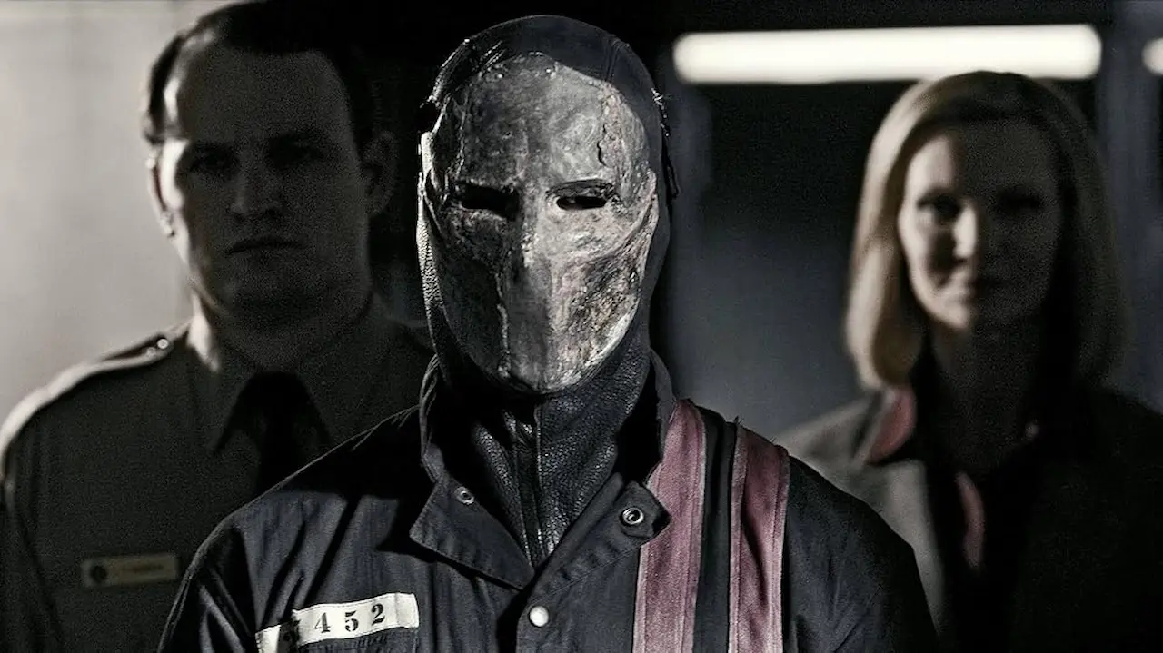 Joan Allen, Jason Statham e Jason Clarke in Death Race