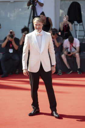 sul red carpet di Venezia 80 - Foto di Luigi De Pompeis © Cinefilos.it