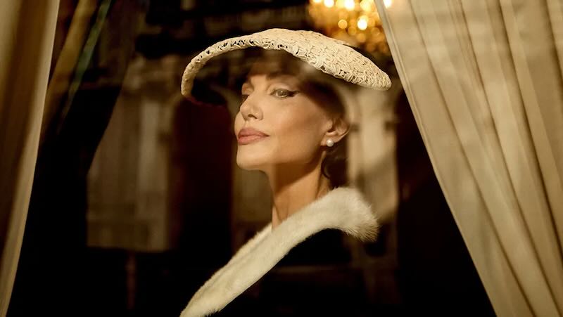 Angelina Jolie è Maria Callas nel film di Pablo Larrain