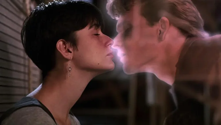 Ghost – Fantasma: dal cast alla canzone, 10 cose da sapere sul film