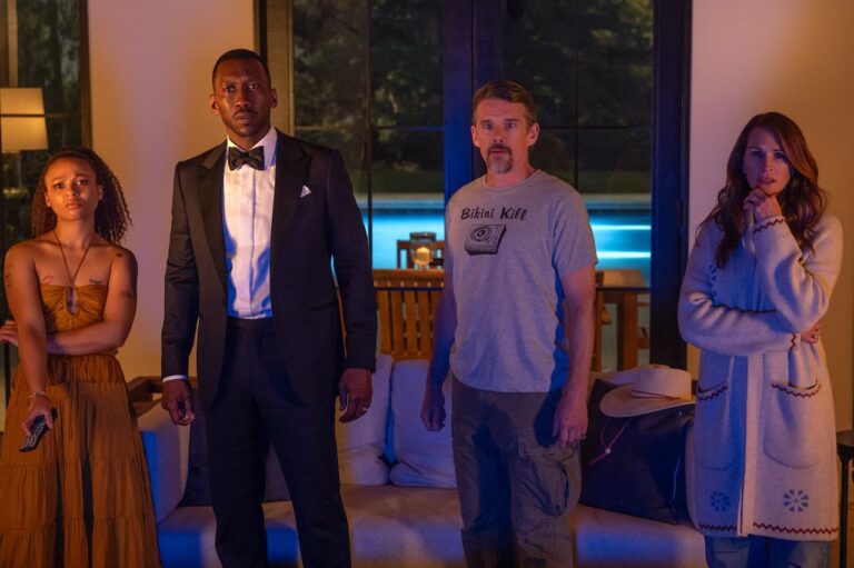 Il mondo dietro di te: teaser trailer del film con Julia Roberts e Mahershala Ali