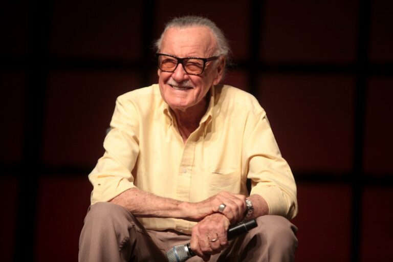 Stan Lee: la figlia fa causa a POW società che detiene i diritti di suo padre