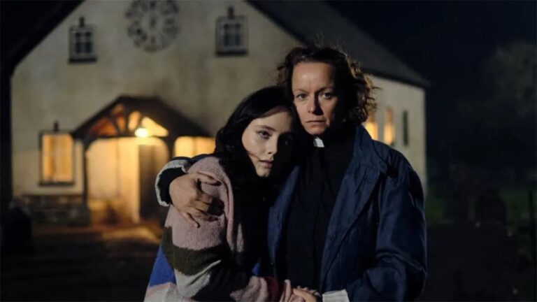 The Burning Girls: trailer del thriller Paramount+ con Samantha Morton
