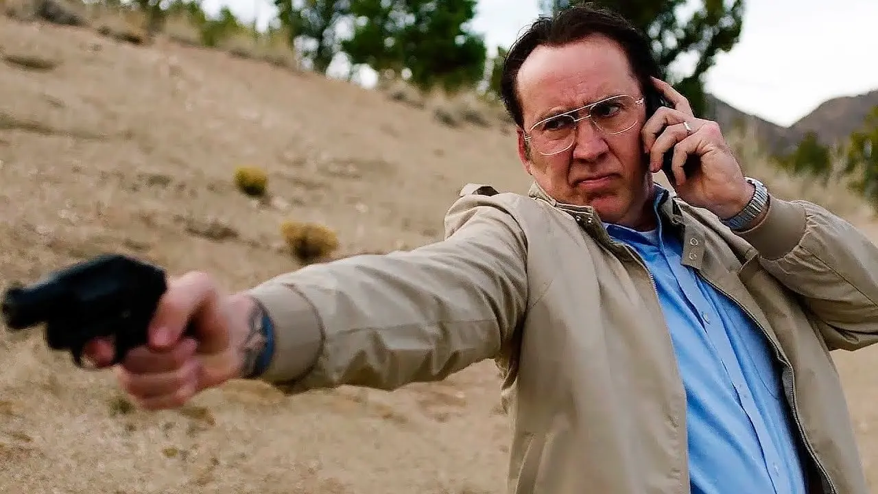 Nicolas Cage in Running with the Devil - La legge del cartello