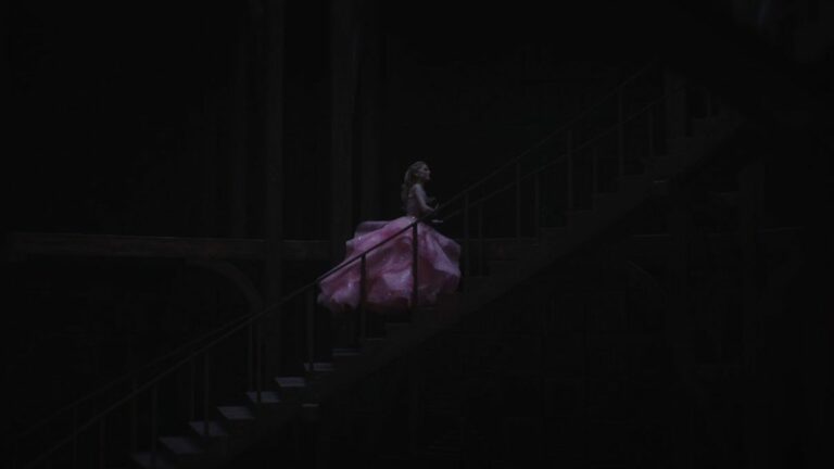Wicked: Ariana Grande annuncia la fine della produzione