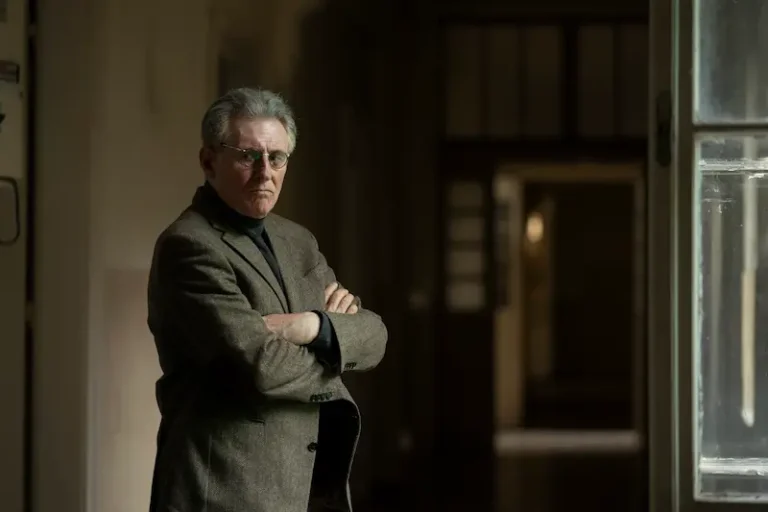 Prima danza, poi pensa. Alla ricerca di Beckett: il trailer ufficiale italiano
