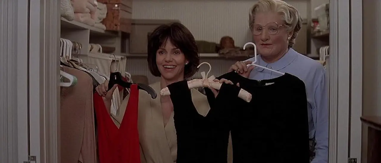 Robin Williams e Sally Field in Mrs. Doubtfire