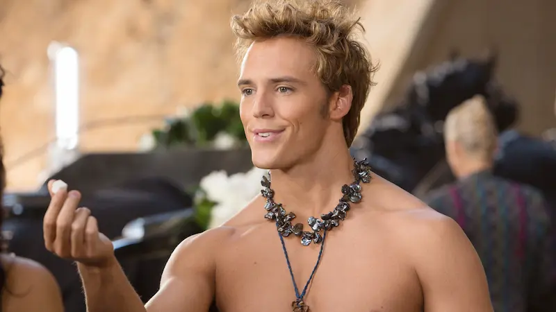 Sam Claflin Finnick