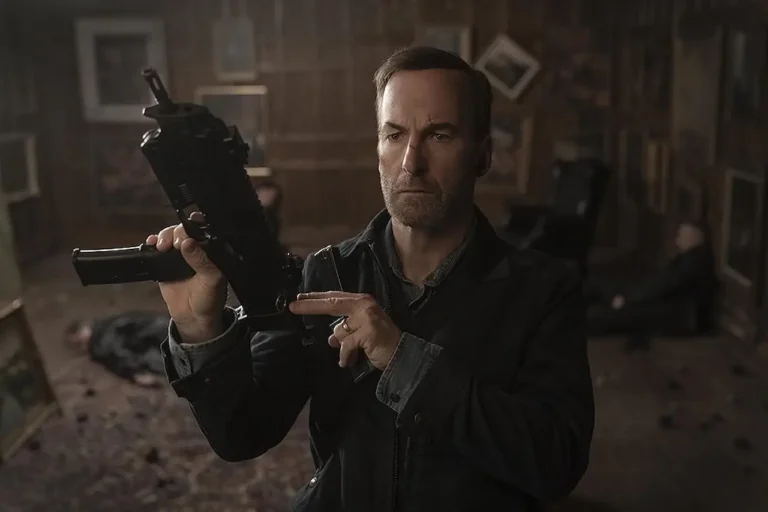 Io non sono nessuno 2: le foto del set rivelano il primo sguardo al ritorno di Bob Odenkirk