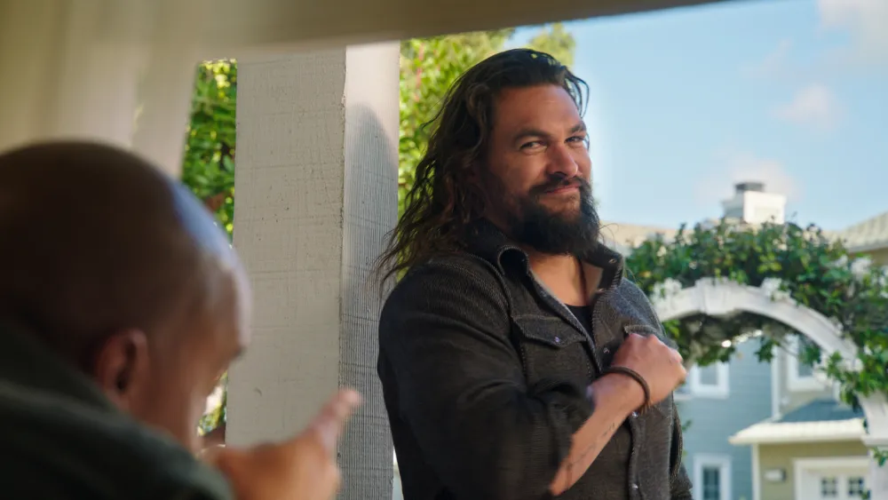Jason Momoa flashdance t-mobile
