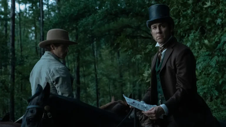 Manhunt: la nuova serie limitata true crime Apple Tv+ con Tobias Menzies